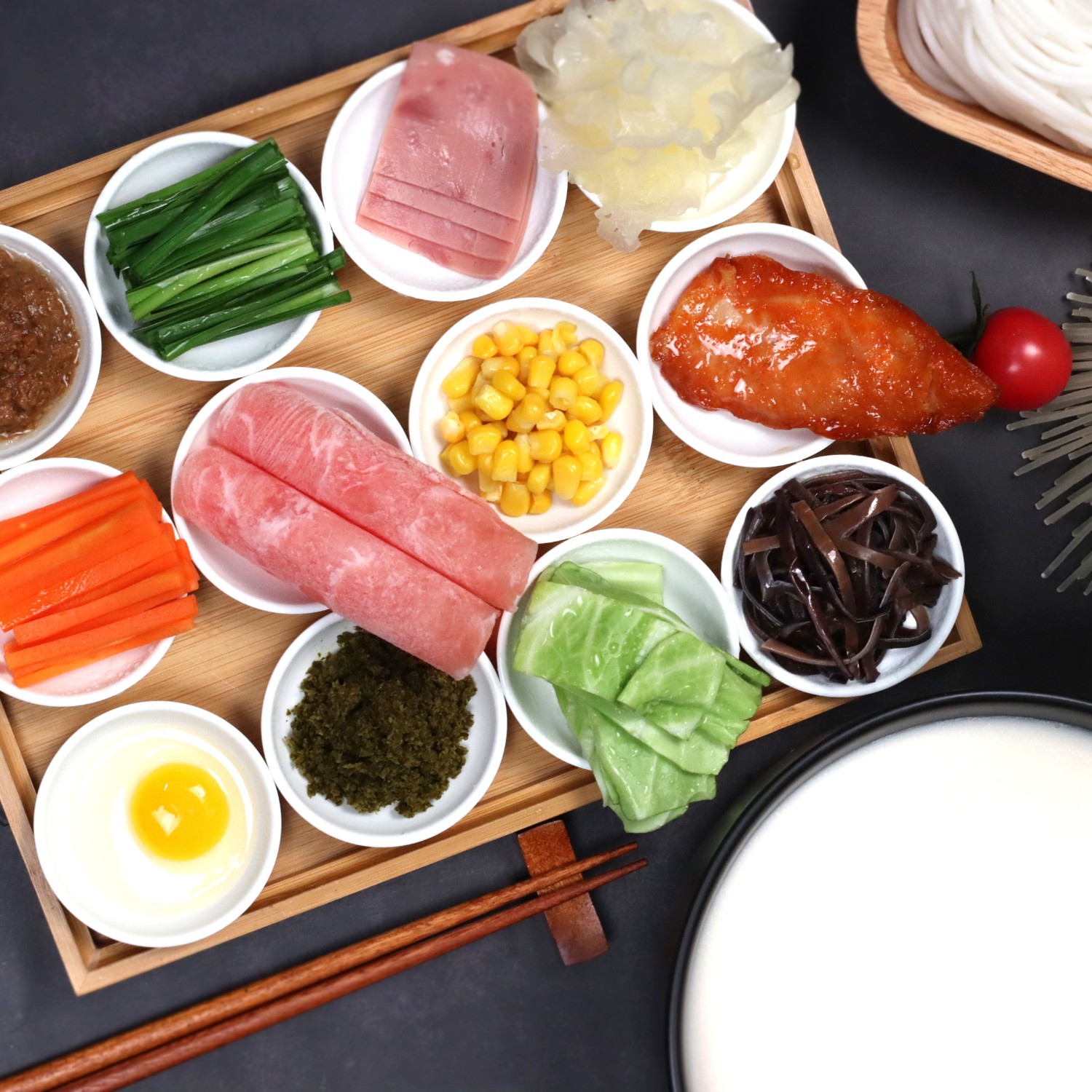 公司擁有強大的研發(fā)中心， 配有專業(yè)研發(fā)工程師