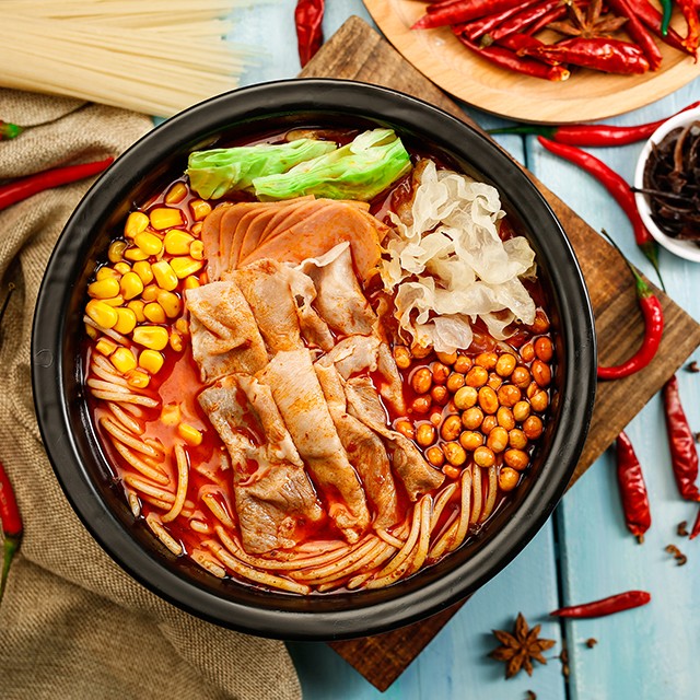 濟(jì)寧康德食品”生產(chǎn)車間是無菌化車間，整個(gè)生產(chǎn)和檢驗(yàn)都嚴(yán)格執(zhí)行《國(guó)家食品安全法》，從而保證了產(chǎn)品質(zhì)量安全、穩(wěn)定、可靠產(chǎn)品咨詢熱線：0537-3630366