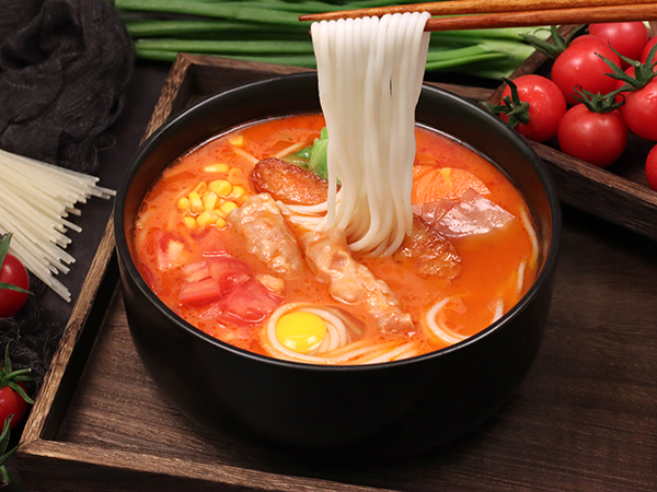 濟(jì)寧康德食品”生產(chǎn)車間是無菌化車間，整個(gè)生產(chǎn)和檢驗(yàn)都嚴(yán)格執(zhí)行《國家食品安全法》，從而保證了產(chǎn)品質(zhì)量安全、穩(wěn)定、可靠產(chǎn)品咨詢熱線：0537-3630366